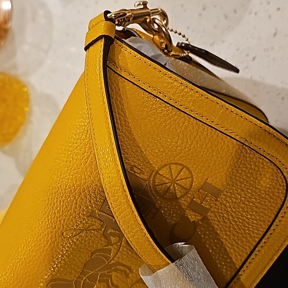 Coach Saddle bag & double corner wristlet. - Picture 7 of 7